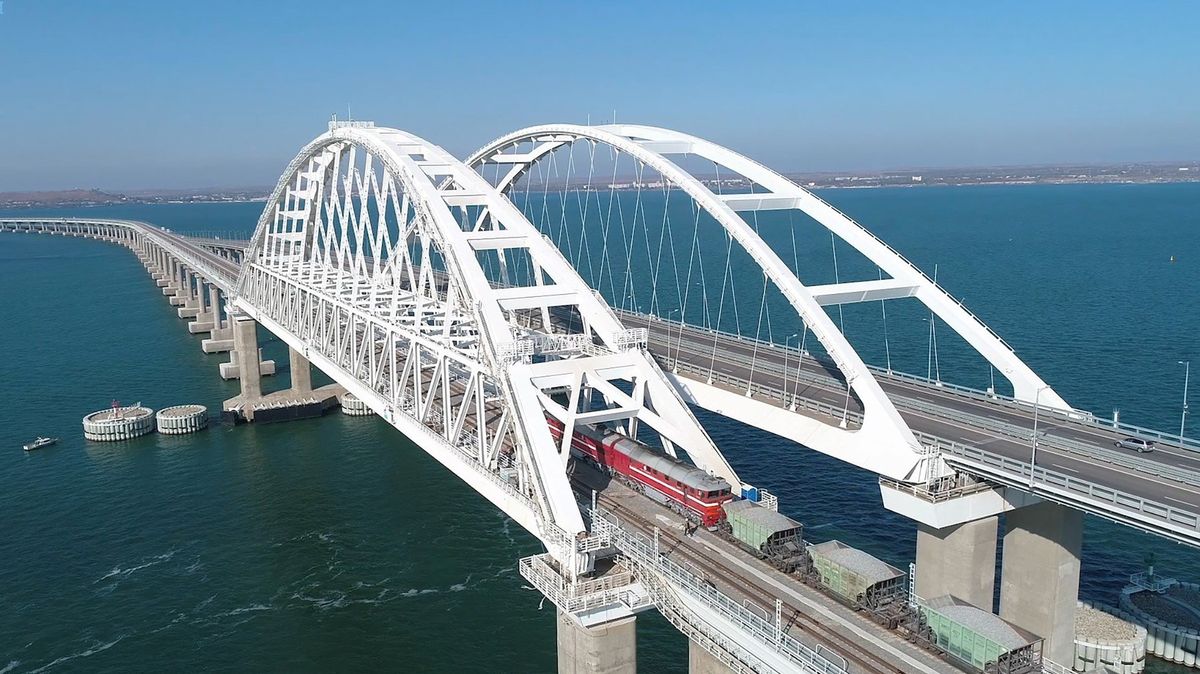 Do tří měsíců odpálíme Krymský most, tvrdí Ukrajinci
